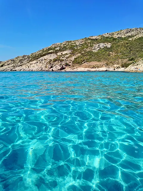 La baie de Bonporteau au Cap Taillat vue de la mer