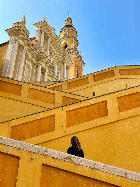 Les rampes Saint-Michel, un incontournable de votre visite à Menton