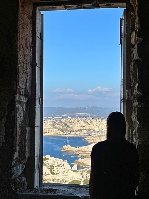Vue sur les îles du Frioul depuis le Fort de Cavaux