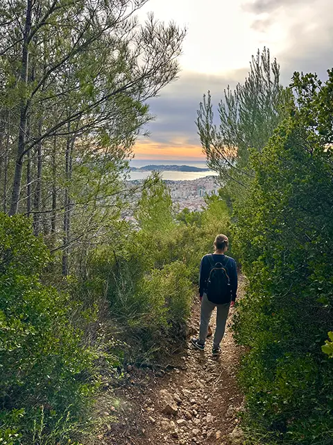 Randonner au Mont Faron à Toulon, une activité à faire dans le Var