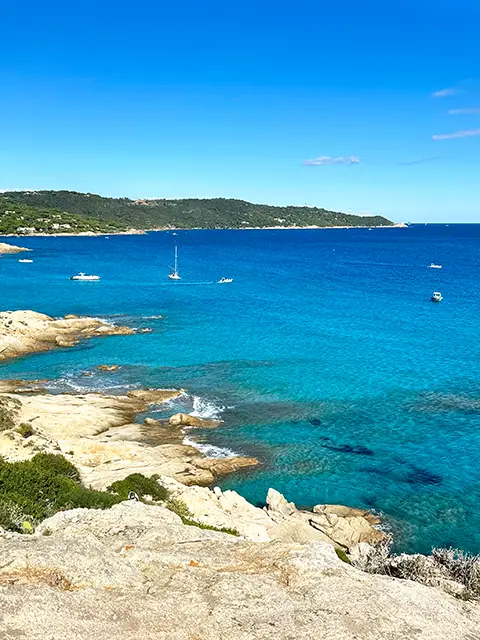 La magnifique baie de Bonporteau dans le Golfe de Saint-Tropez