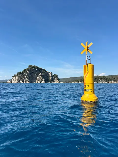 Bouée de sécurité délimitant le Fort de Brégançon
